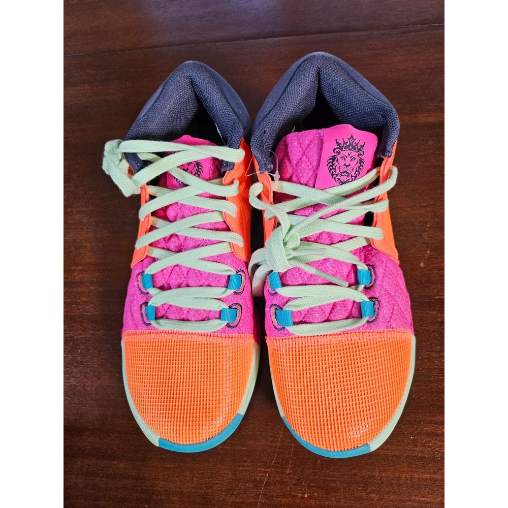 Nike LeBron Witness 8 Basketball Shoes Mens 7 Orange Pink FB2239-800 Mid Top